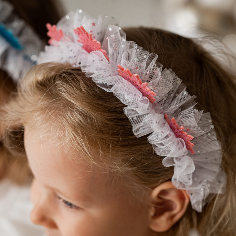 Peavõru roosade lumehelbekestega