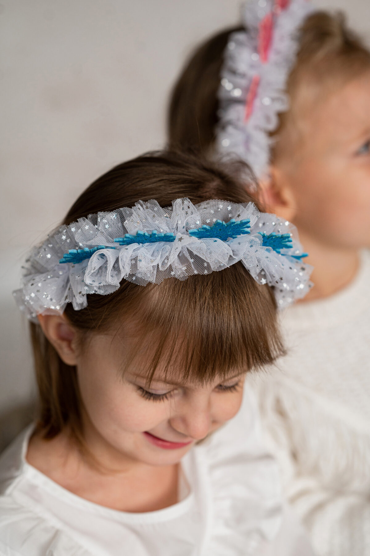 Peavõru siniste lumehelbekestega