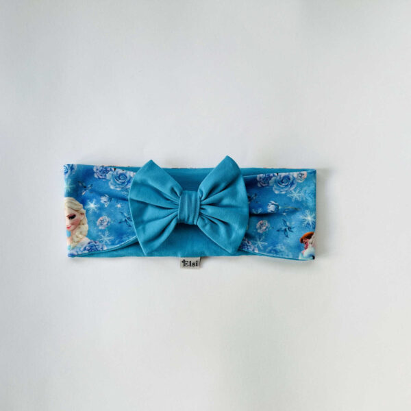 IMG_6632 Elsa ja Annaga peapael sinise lipsuga