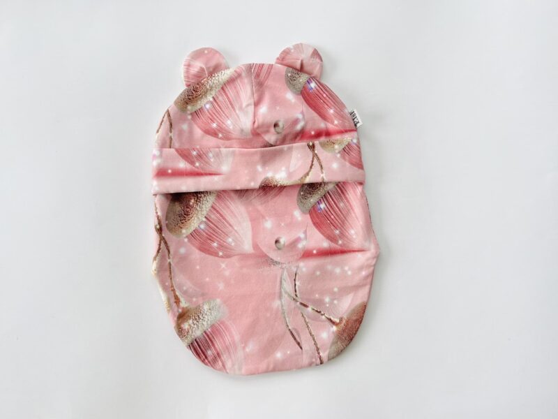 Roosad tammetõrud (kõrvadega)