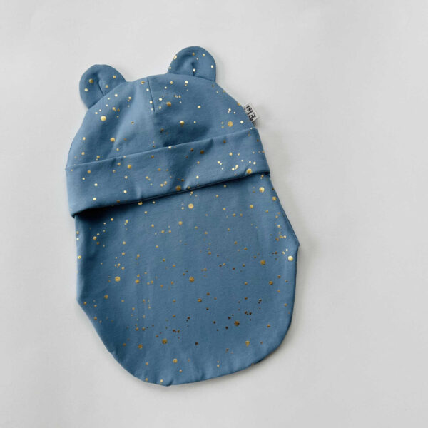 Helesinisel kuldsed täpid (kõrvadega)