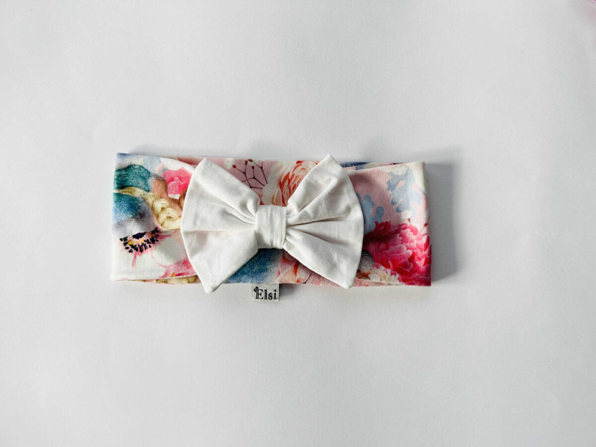 IMG_7322 Elsa valge lipsuga