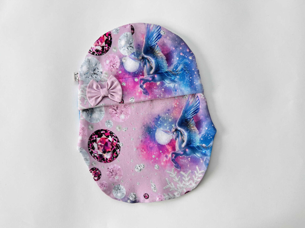 Ükssarvikud (lipsuga)