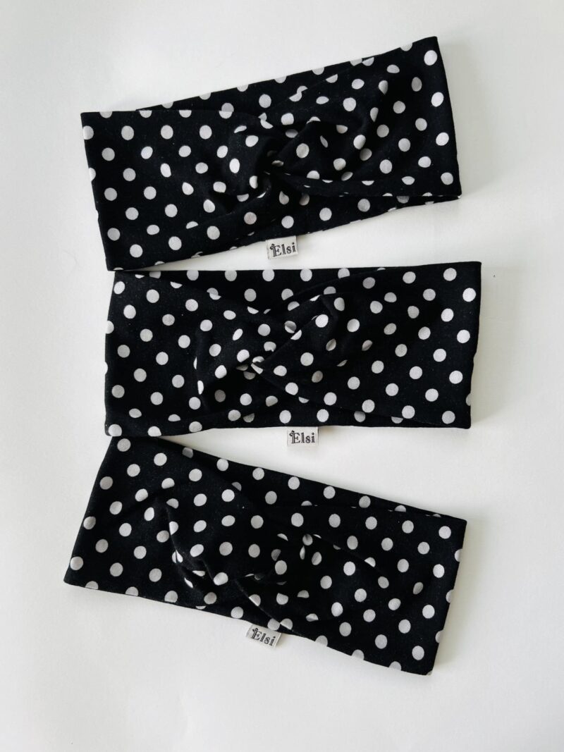 Mustal valged mummud