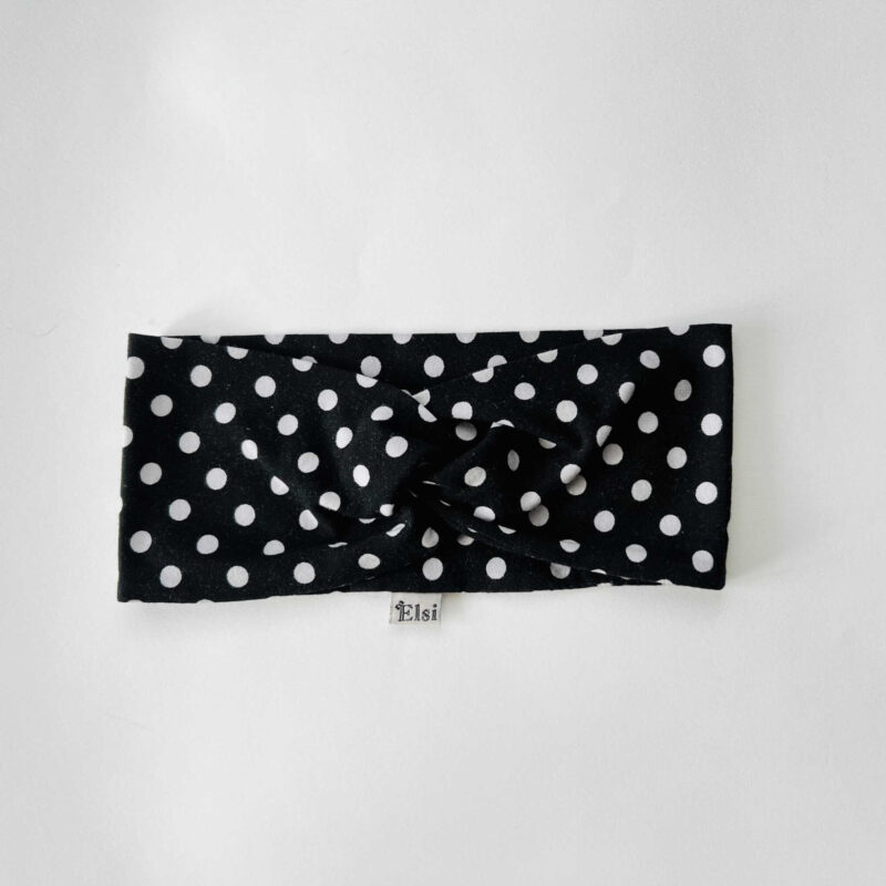 Mustal valged mummud