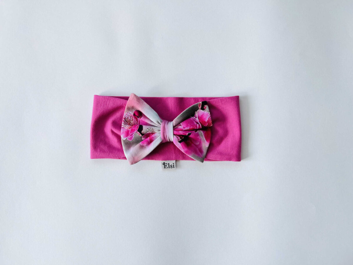 IMG_8975 Tumeroosa peapael lilledega