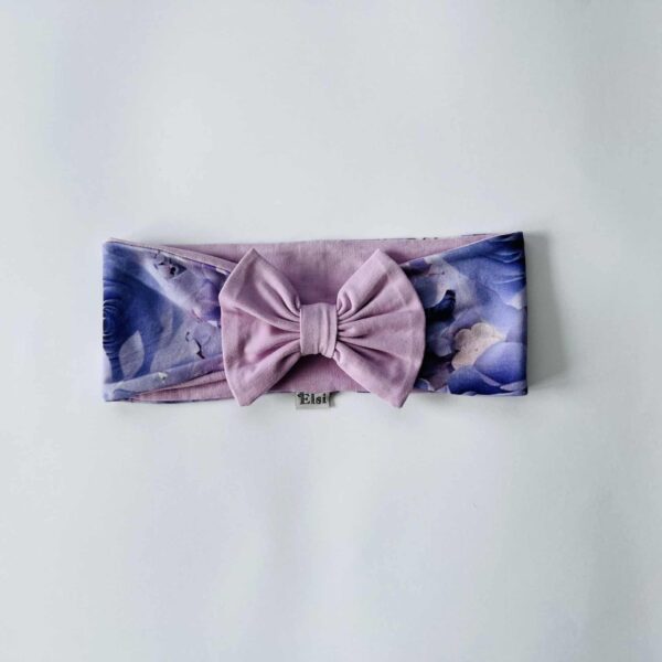 Sirelililla peapael lilledega