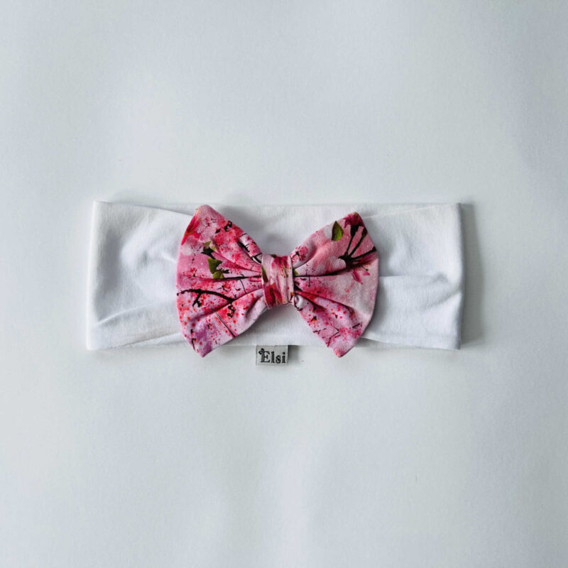 IMG_0124 Valge peapael roosad lilled