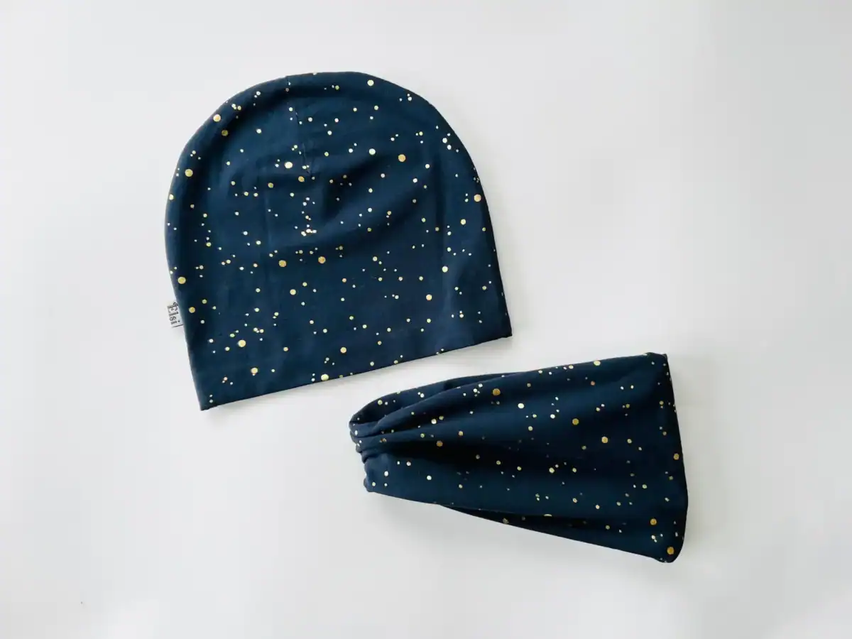 IMG_4116 Tumesinisel kuldsed täpid