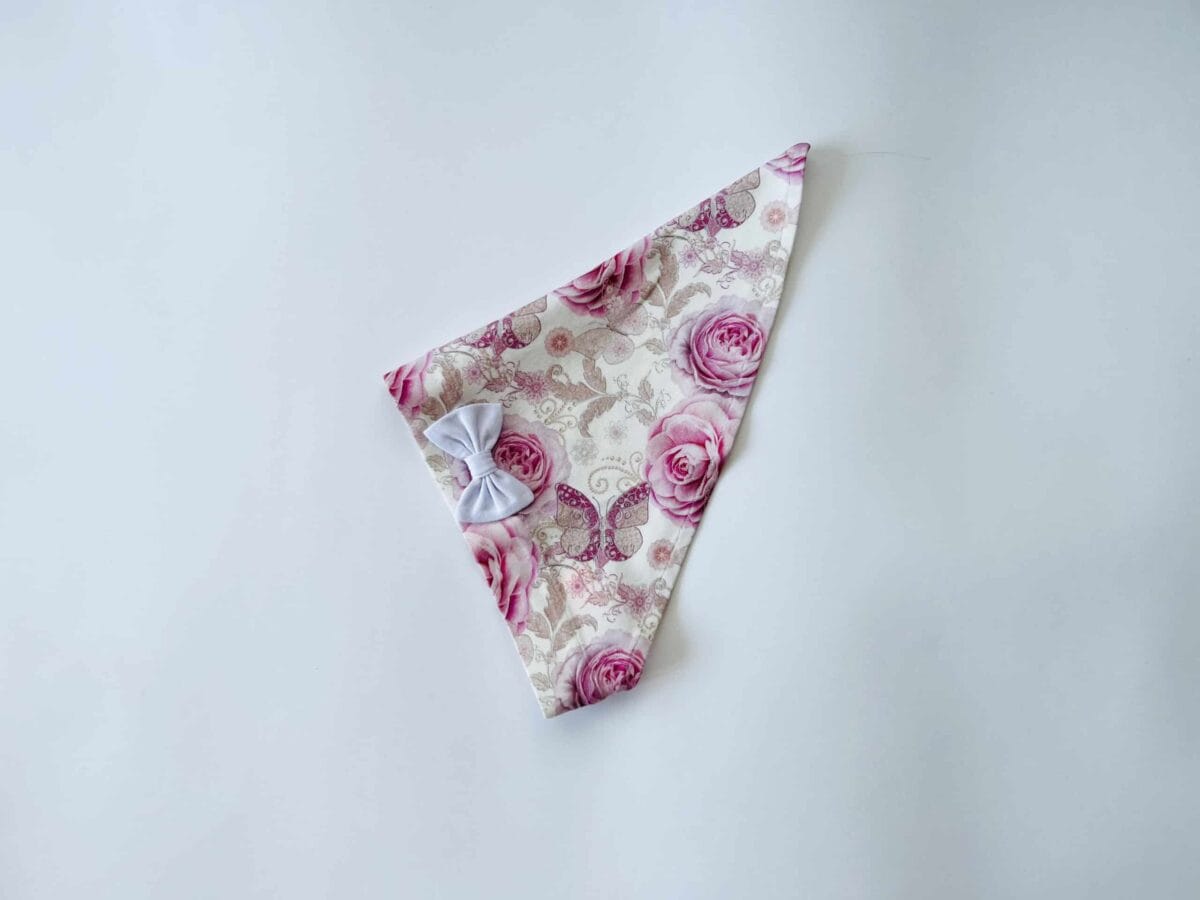 IMG_1468 Pearätt valgel roosid