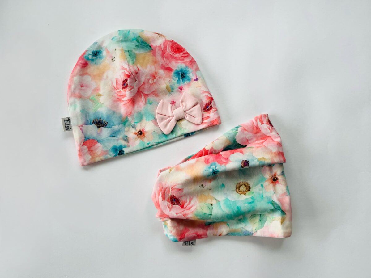 Ilusa mustriga topeltpuuvillane müts lipsuga ja torusall.