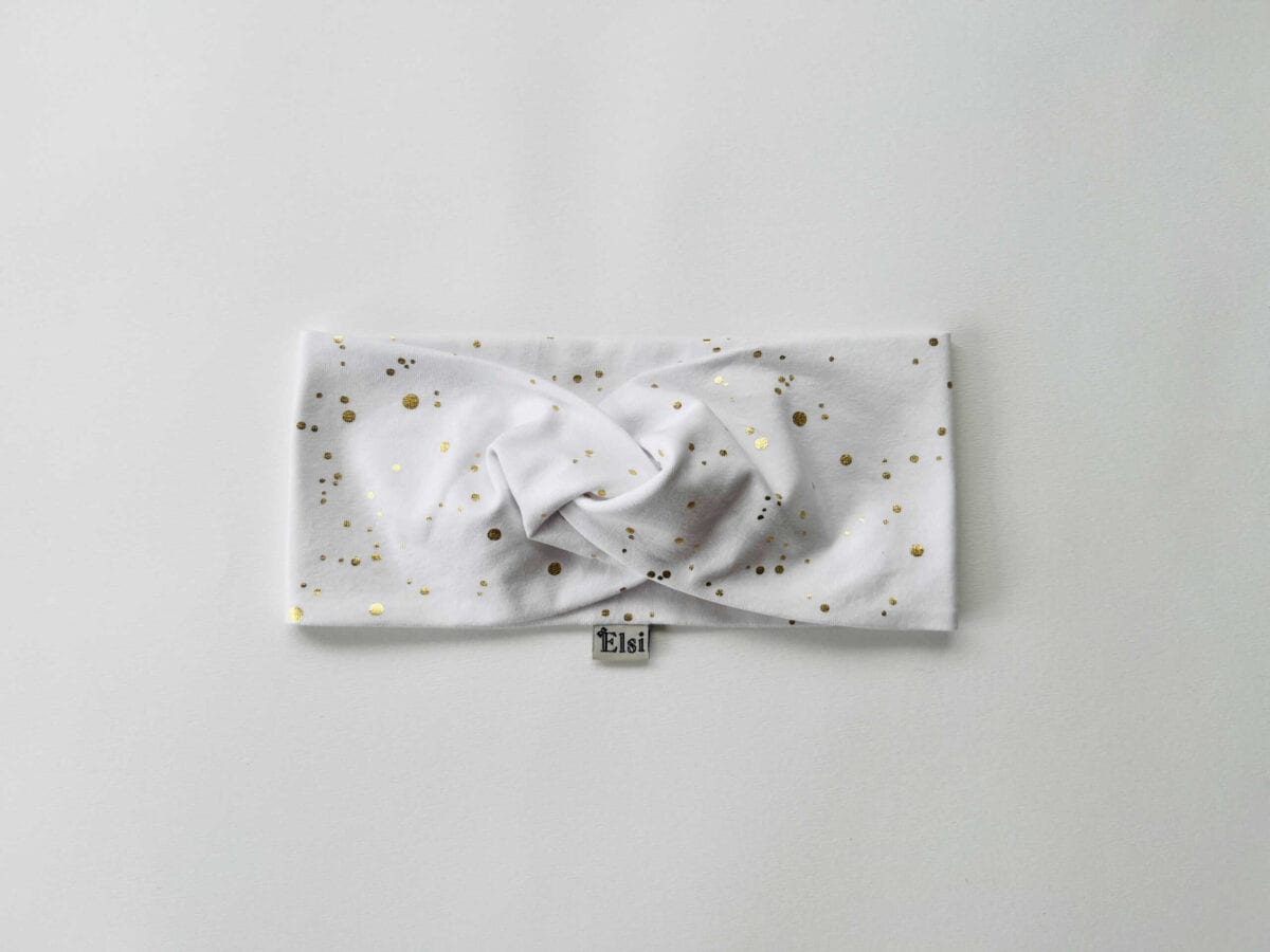 IMG_3017 Valgel kuldsed täpid