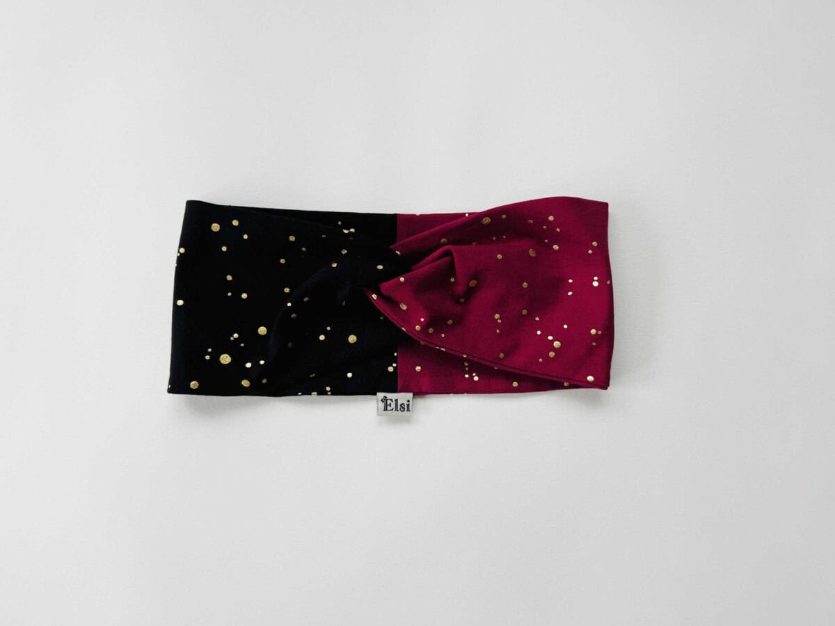 IMG_3701 Mustal ja veinipunasel kuldsed täpid