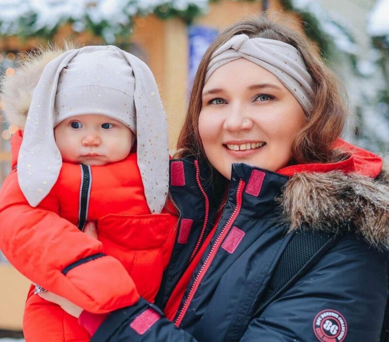 Beež peapael naistele Eest keeruga peapael tüdrukule