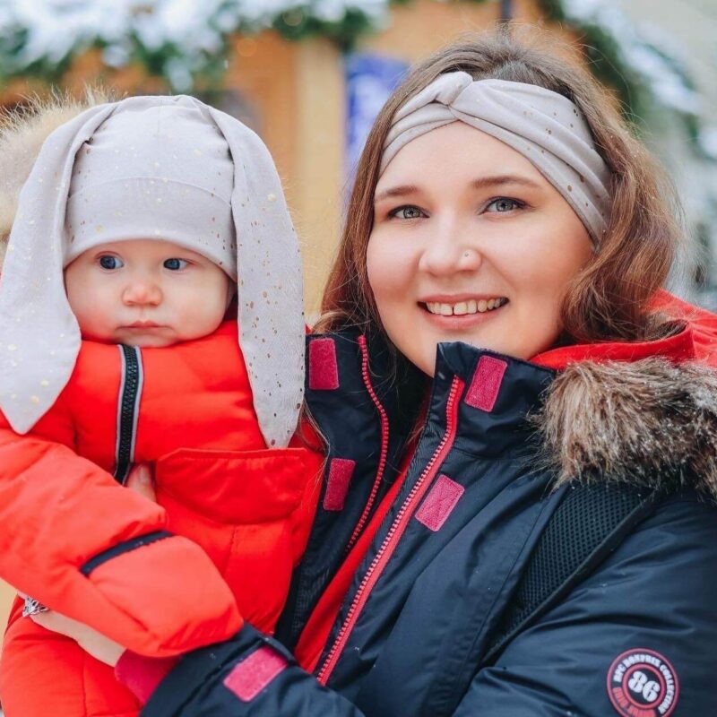 Beež peapael naistele Eest keeruga peapael tüdrukule