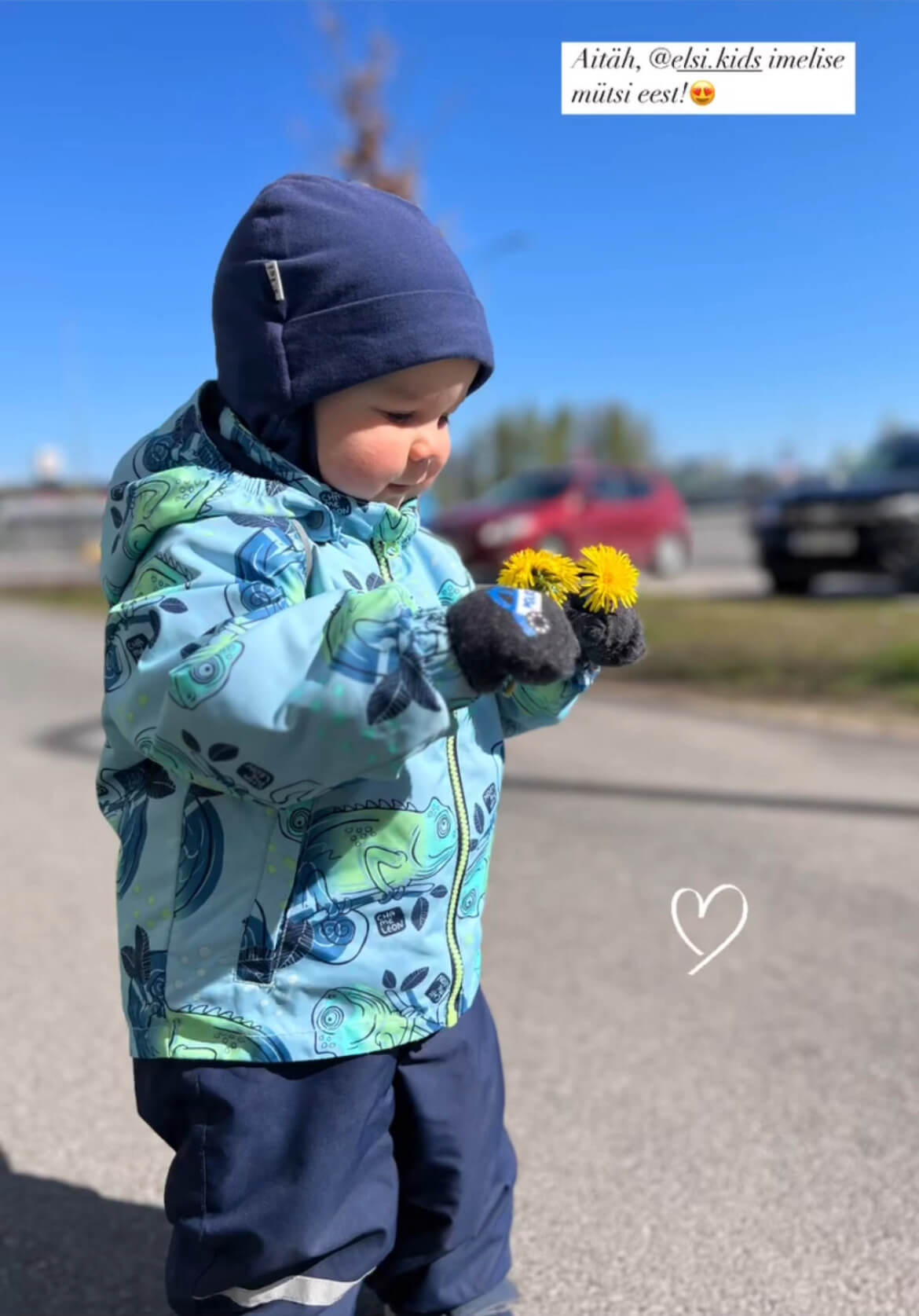 Tumesinine mütssall Tumesinine tuukrimüts poisile