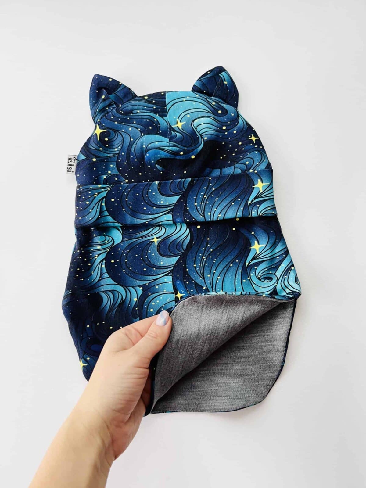 Muinasjutuline taevas kõrvadega