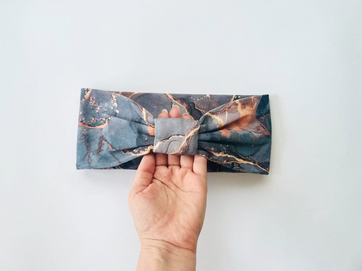 Hallil kuldne marmor