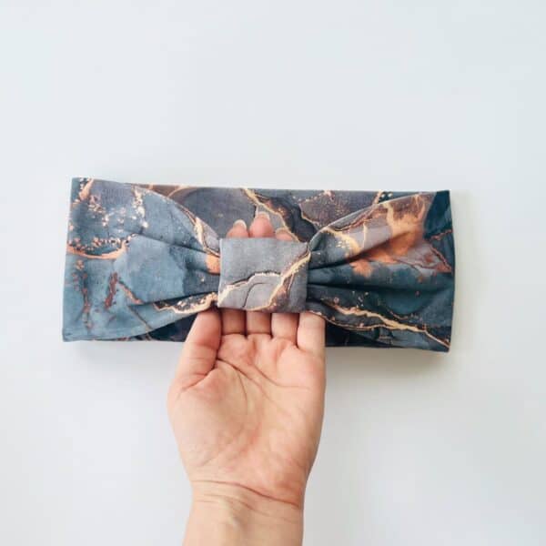 Hallil kuldne marmor