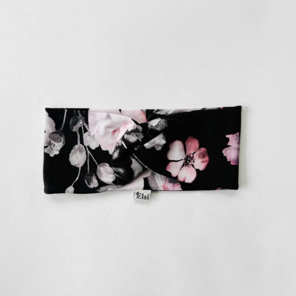 IMG_5233 Mustal lilled