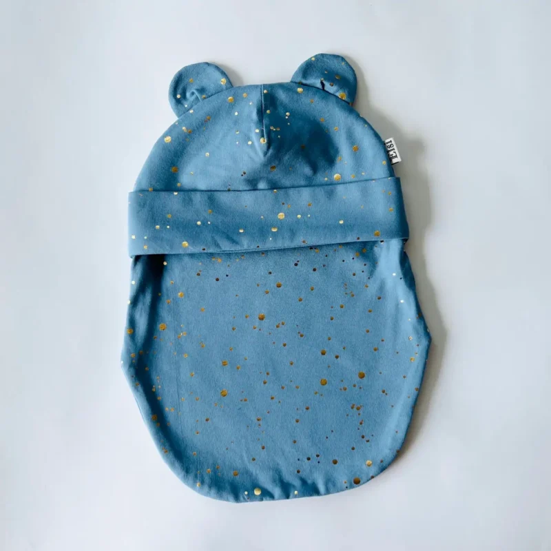 Sinine kuldsete täppidega kõrvadega