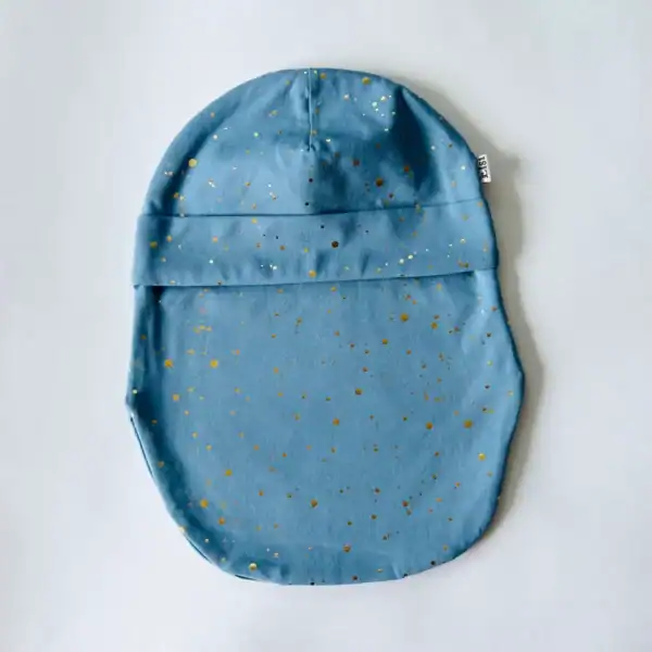 Sinine kuldsete täppidega