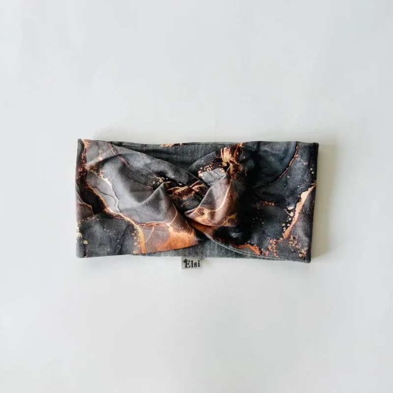 Meriinopeapael kuldsed maalingud