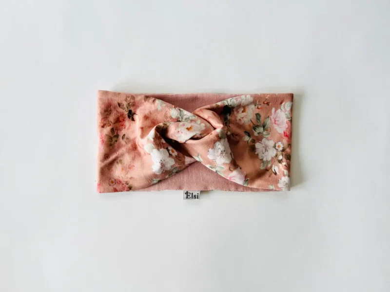 Meriinopeapael beežil lilled