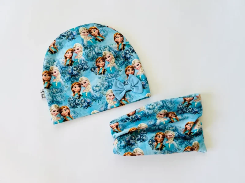 Elsa helesinisel lipsuga