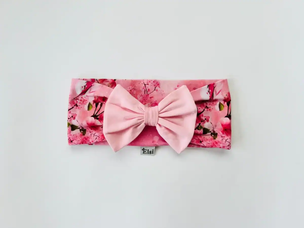 IMG_1733 Papagoidega peapael heleroosa lipsuga