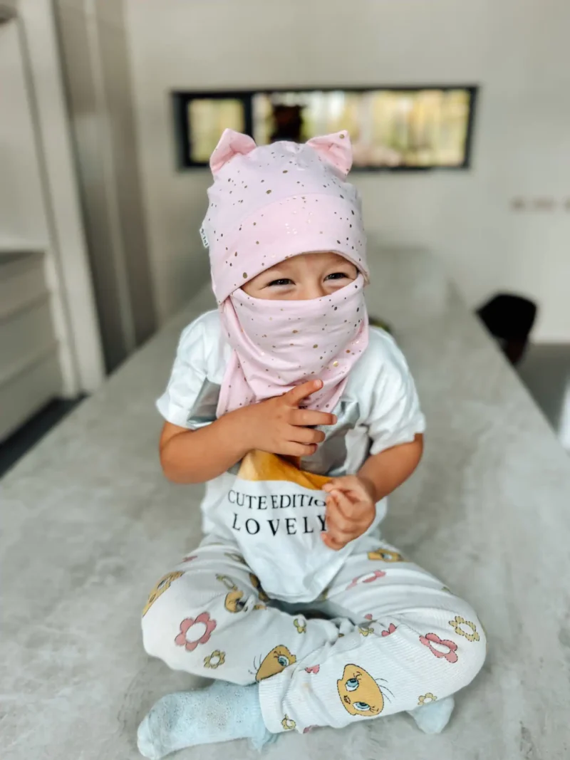 IMG_2119 Vanaroosal kuldsed täpid kõrvadega