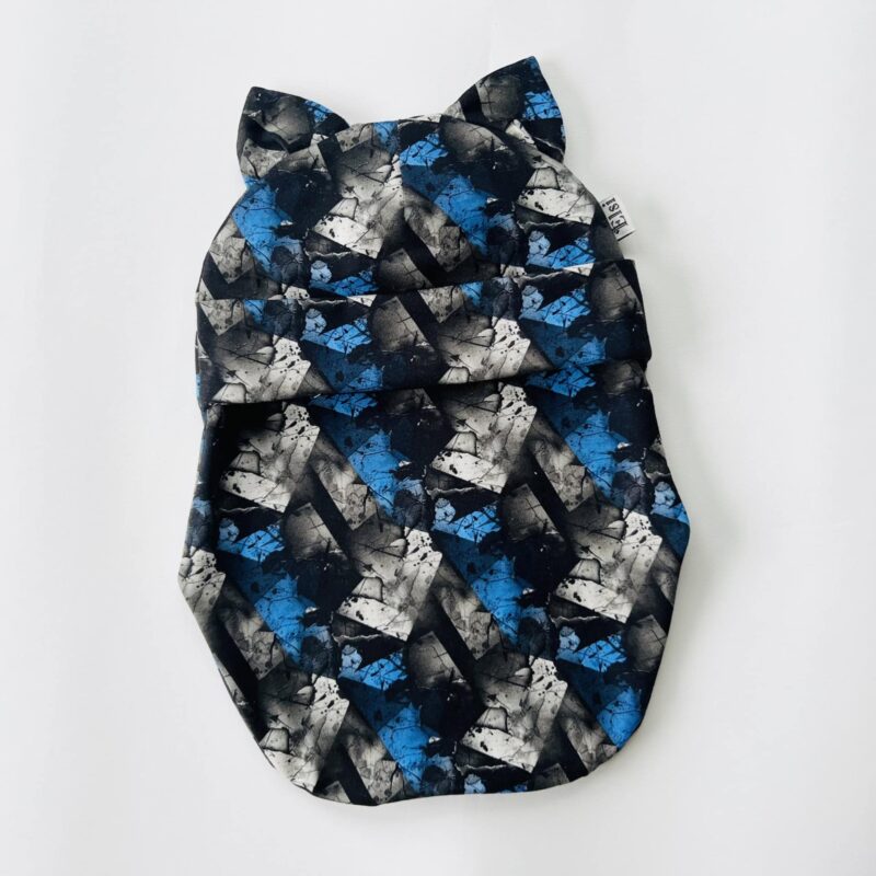 Sini-must-valge kõrvadega