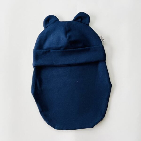 Tumesinine kõrvadega