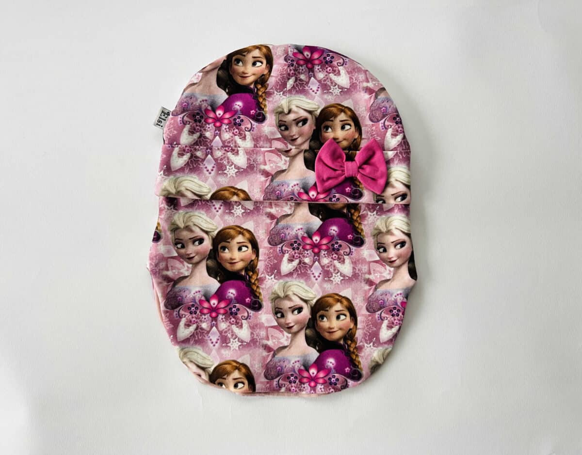 Elsa ja Anna (lipsuga)