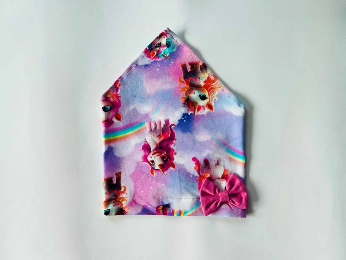 Pearätt ükssarvik lipsuga