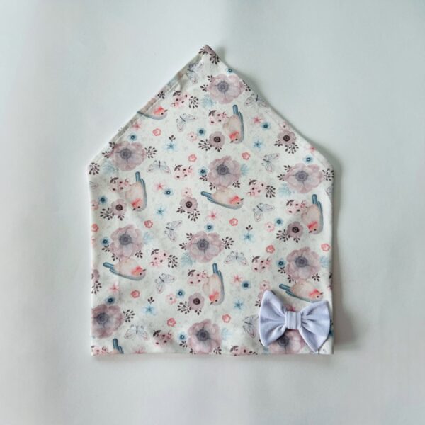 Pearätt valgel linnukesed lipsuga