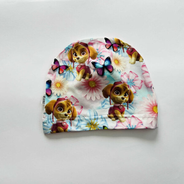 Sky lillede ja liblikatega