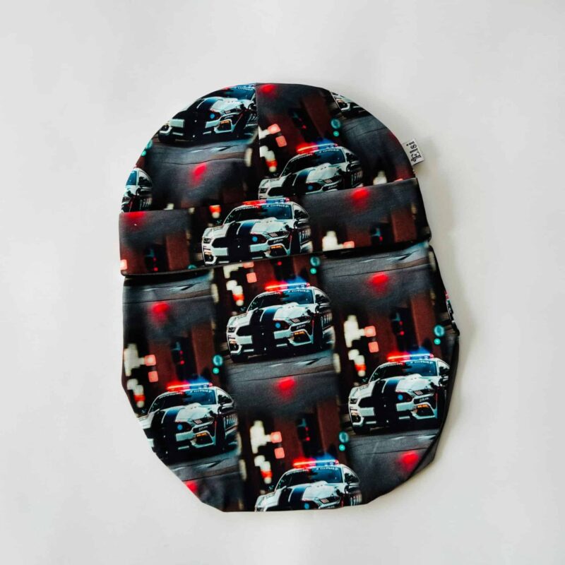 Tuukrimüts politseiautodega poisile