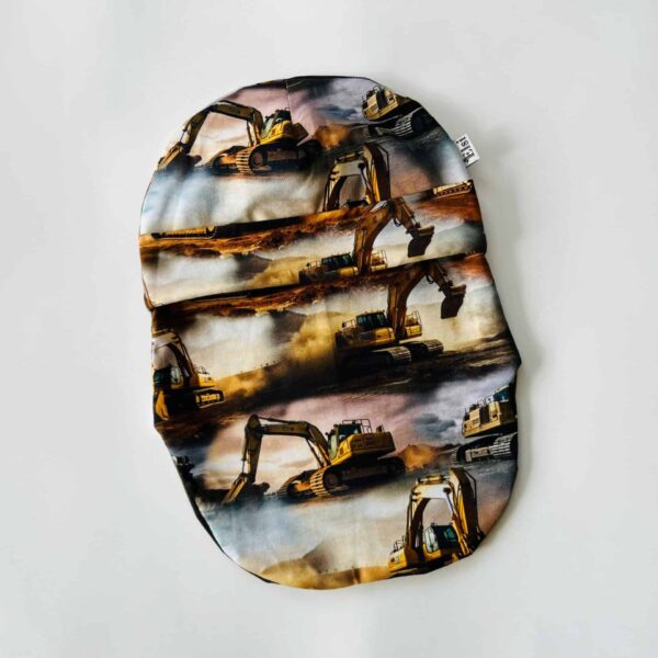 Tuukrimüts poisile Ekskavaatoritega tuukrimüts poisile