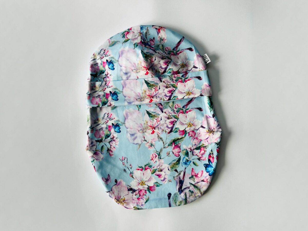 E5FF3273-29F5-4700-B6CC-D6F35489ADCB Helesinisel õied