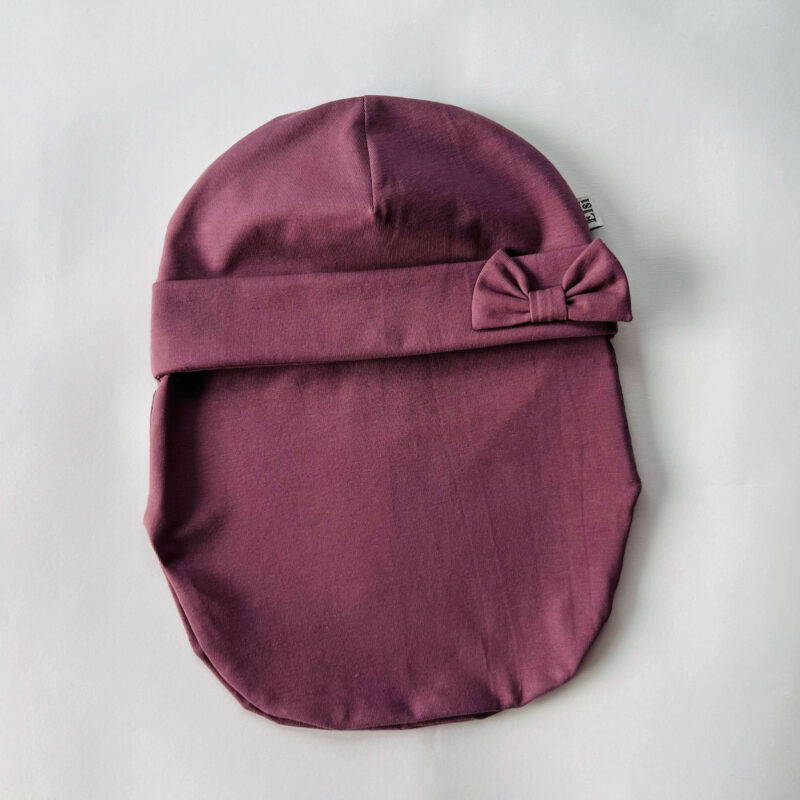 Tume vanaroosa lipsuga