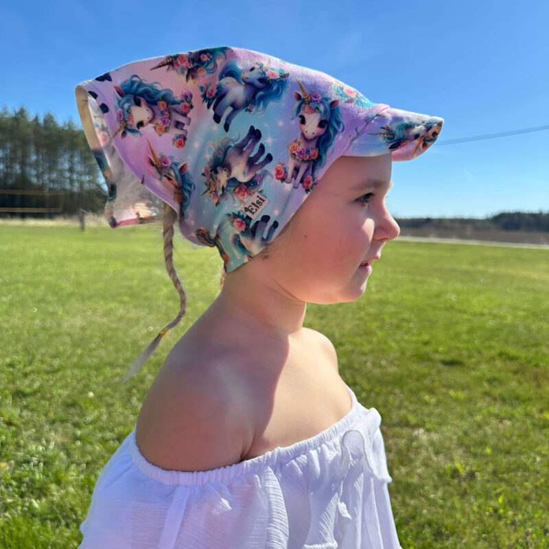 Pearätt suvised lilled, noka ja lipsuga