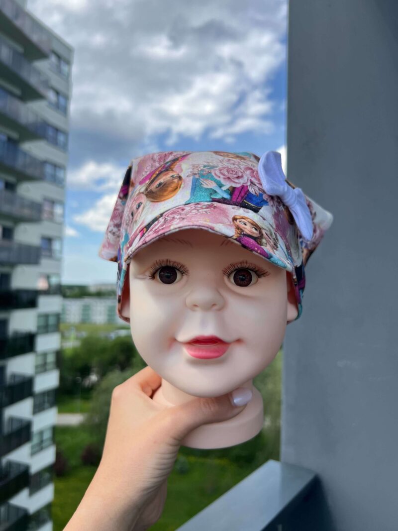 Pearätt Elsa ja Annaga, noka ja lipsuga